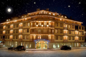 Отель Vihren Palace Aparthotel  Банско